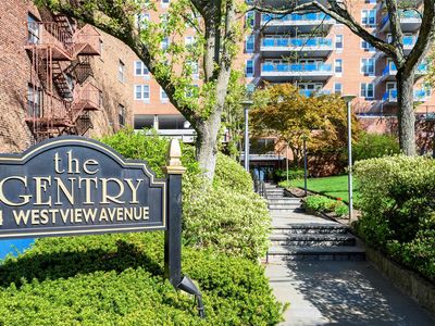 14 Westview Avenue #412