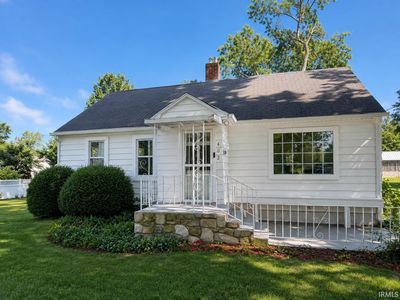 402 W College Ave