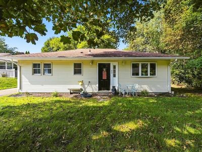 33 Deer Pond Dr