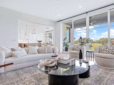 350 N O'Connor Ridge Blvd #14