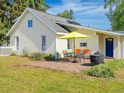 Property at 886 N Traverse St, Harbor Springs, MI