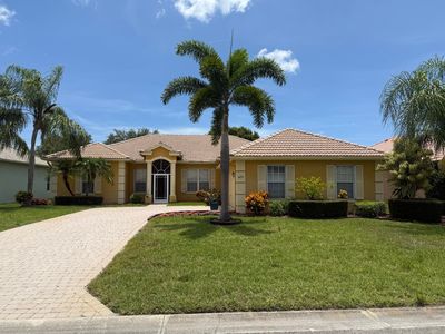 431 NW Canterbury Court