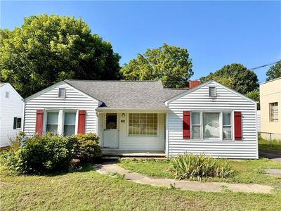 813 W Main St