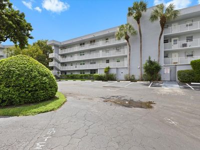 112 Royal Park Drive #4b