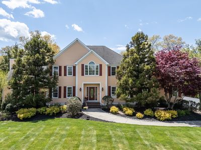 101 Meadowbrook Ln