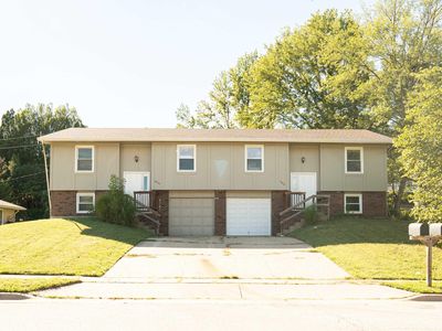 1933-35 Heatherwood Dr