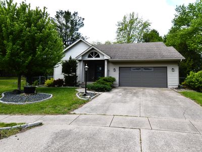 2717 Burr Oak Cir