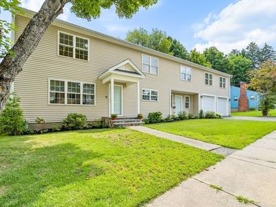 71 Hillcrest Rd