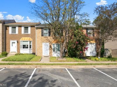 1066 Travis Ln