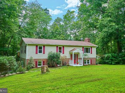 Property at 13606 Waylon Ln, Manassas, VA