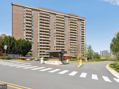 1800 Old Meadow Rd APT 1409