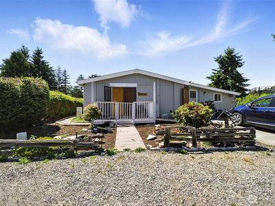 451 Serpentine Avenue