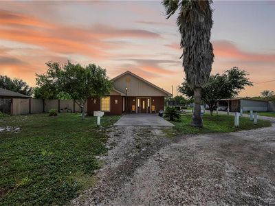 1902 Fresno St