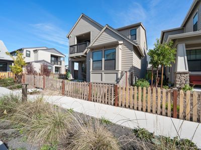 1594 Waterside Ln. Lane