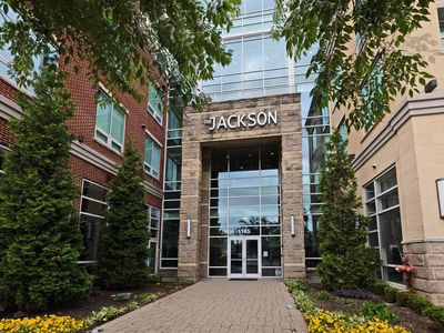 1145 N High St #504