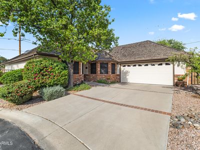 610 W GLENN Drive