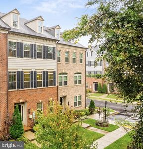 32 Wedge Way #11