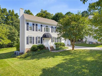 8 Cardwell Pt