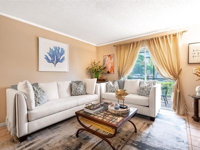 253 S Cypress Rd #202