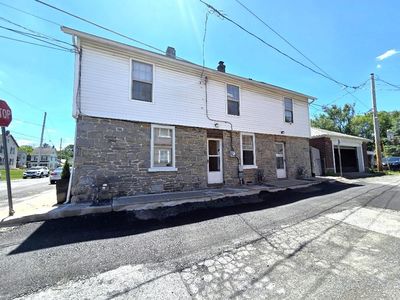 526-528 Pearl St