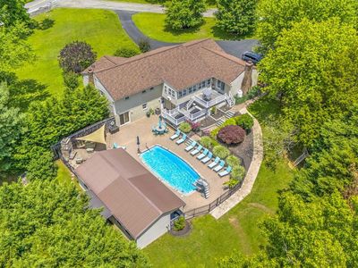 6893 Old Solomons Island Rd