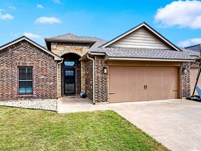 1504 Stonehouse Dr