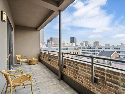 888 Baronne St #Penthouse 4