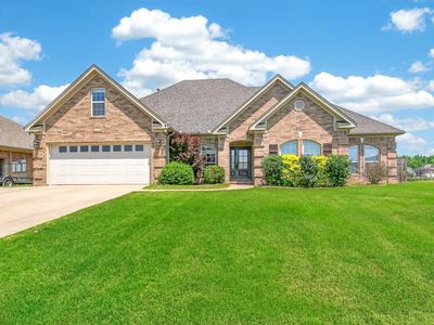 2415 Lakewood Cir