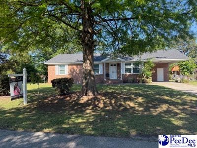 1425 Aaron Cir