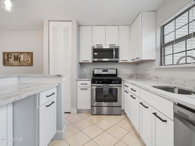 601 Bromelia Court #601