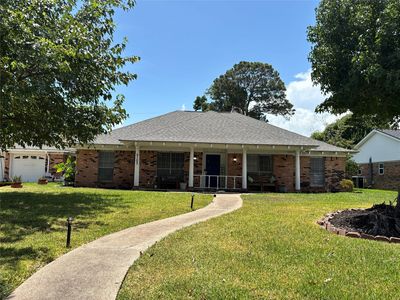 5103 Ashwood Dr