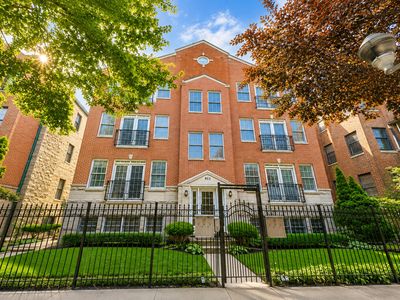 853 W Lakeside Pl APT 1W