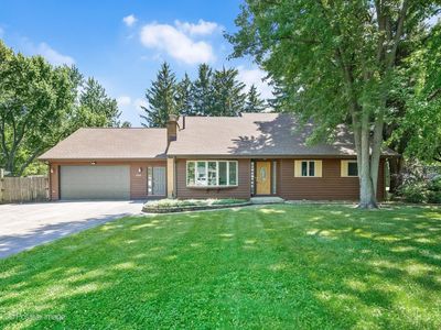 375 W Woodworth Pl