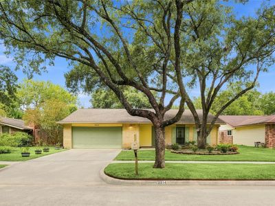 3814 Rolling Terrace Dr