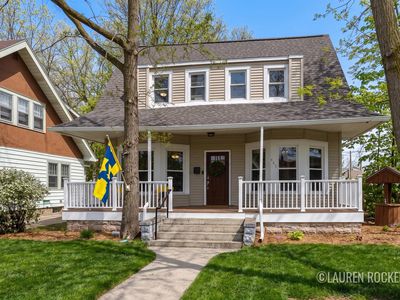 443 Dickinson St SE