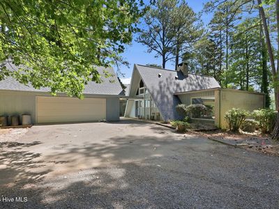 2 Little River Lane