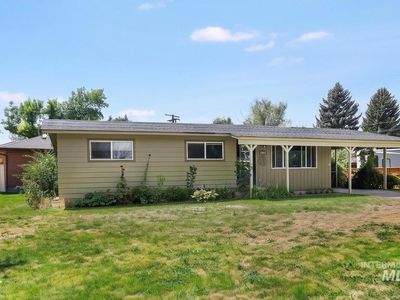 321 Dennis Dr