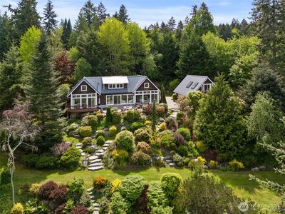 9811 Glacis Drive NE