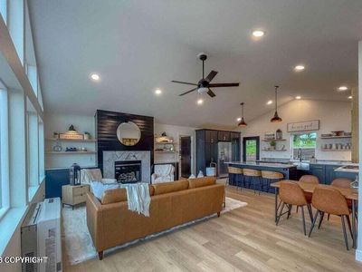 1060 Eric Ln