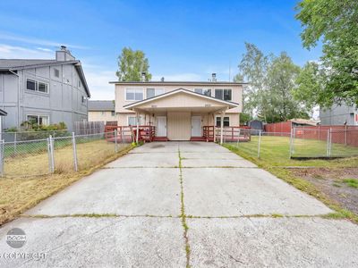 8931 Woodstock Cir