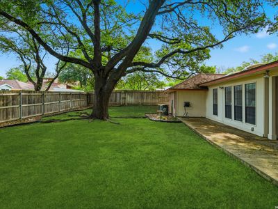 6319 Lakewood Park