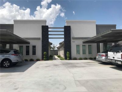 905 E La Cantera Ave