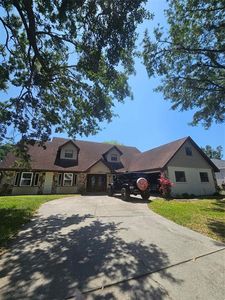 22335 SOUTHSHORE DRIVE
