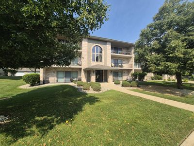 17806 Bernard Dr APT 2B