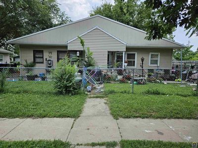 Property at 1017/1019 SE Lawrence St, Topeka, KS