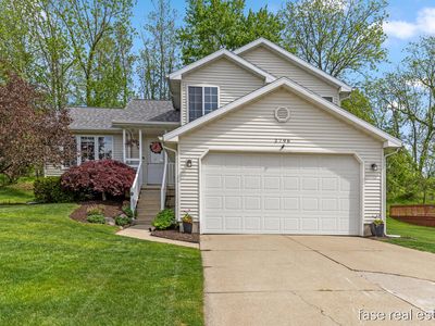 2796 Bryanwood Dr NW