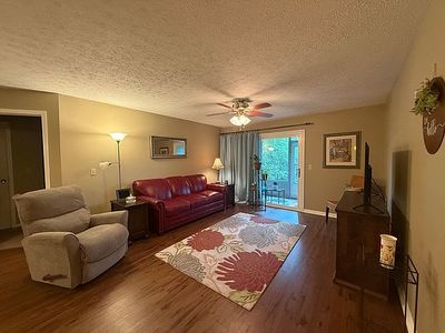 2271 Teal Briar Ln APT 102