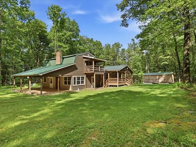 689 Winterwood Ln
