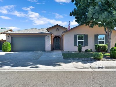 5585 E Laurite Ave