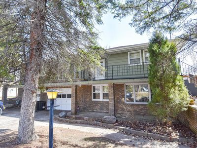 129 Bottineau Ave NE